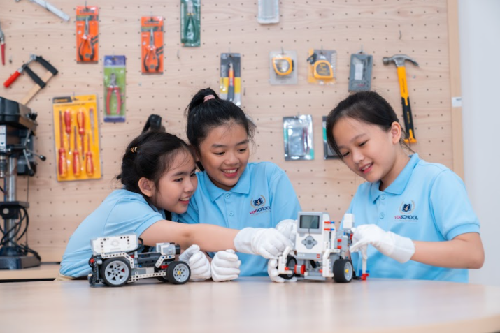 Lập trình robot STEM