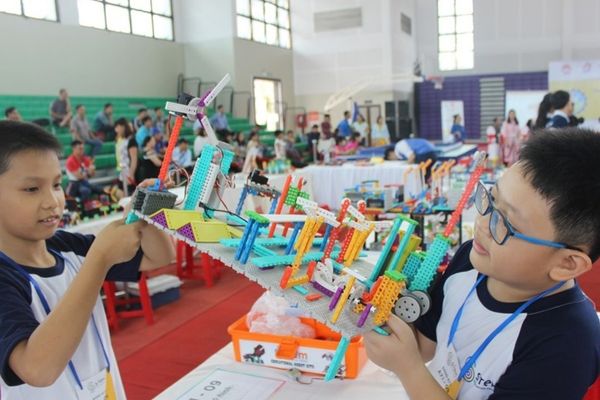 Lợi ích của dạy robot STEM cho học sinh