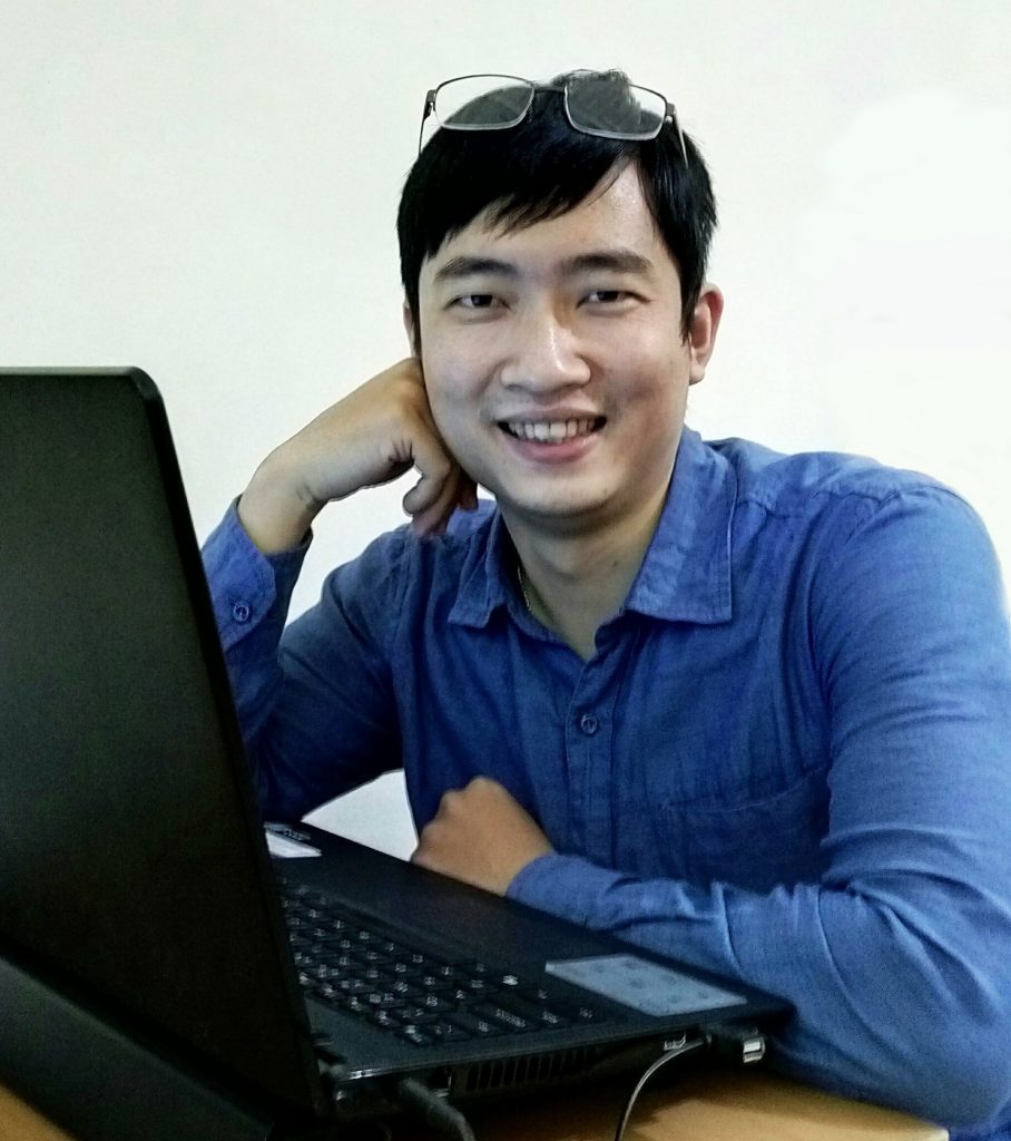 Diễn giả Hoàng Mạnh Quỳnh - thầy chia sẻ buổi lập trình STEM