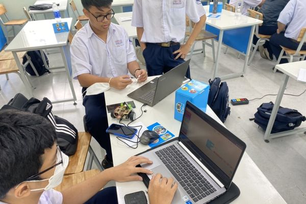 Lý do nên dạy bé học lập trình từ sớm