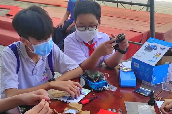 Top 3 robot giáo dục STEM giá rẻ