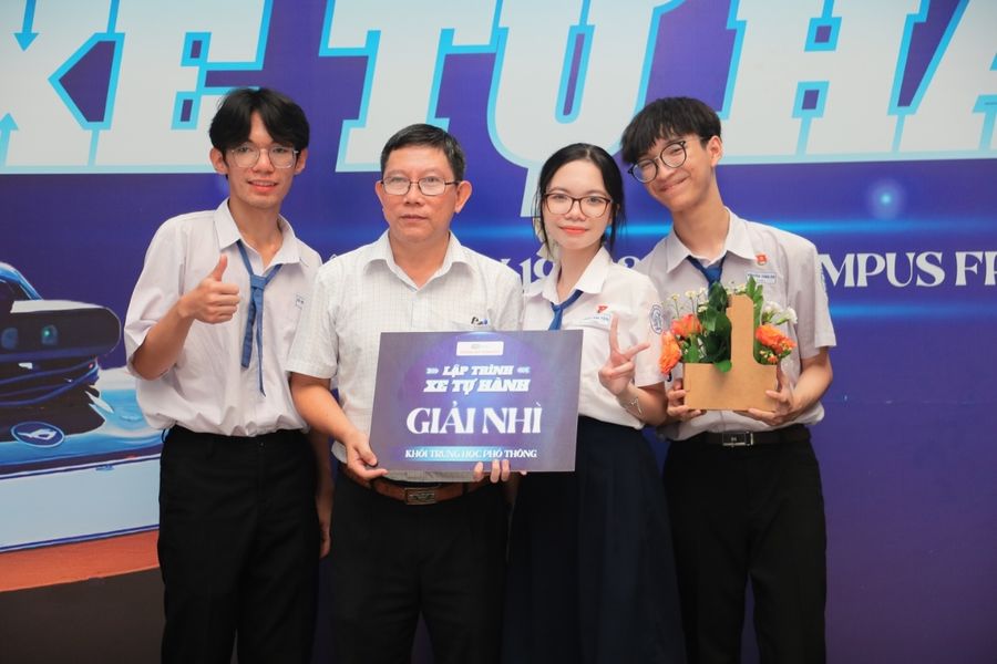 Giải Ba khối THPT tại FSCHOOL 2023