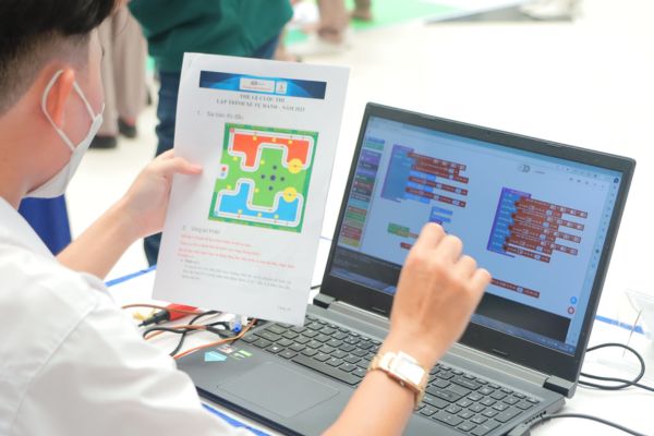 Phần mềm lập trình trẻ em là gì?