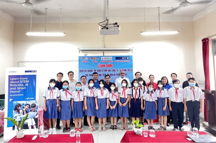 Lớp học STEM miễn phí tại Củ Chi