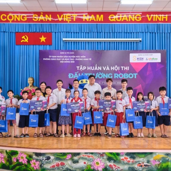 Đấu trường robot tại Hóc Môn