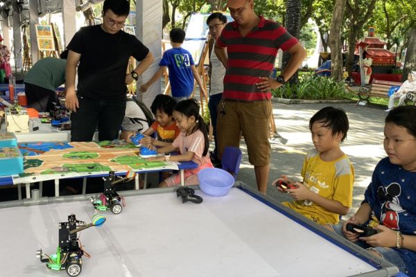 Hình ảnh tại 5 ngày trải nghiệm STEM ở TP. HCM