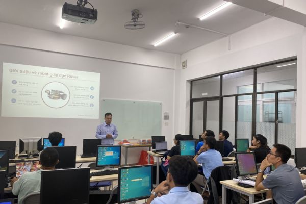 Khóa học STEM tại trường DH BK TP. HCM do OhStem cùng tổ chức