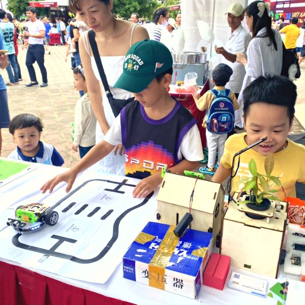 OhStem đồng hành tài trợ Viet Nam Festival 2023