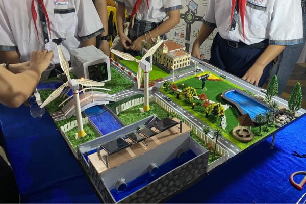 sản phẩm STEM Tiểu học chủ đề Smart City