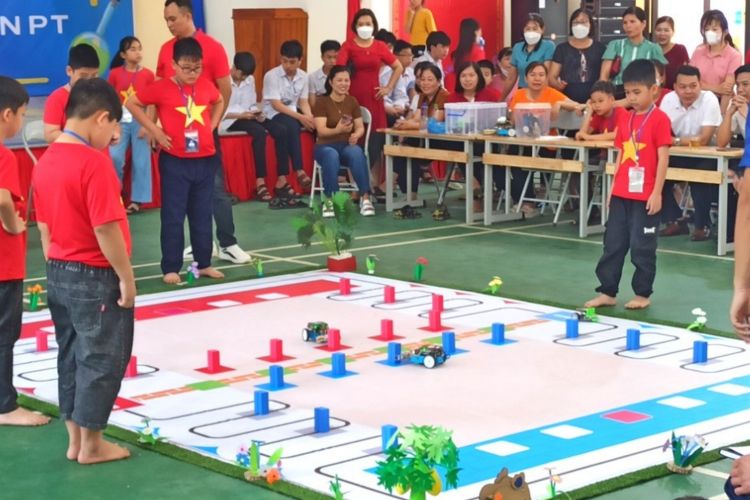 Cách tổ chức ngày hội STEM chủ đề cuộc thi Robocon