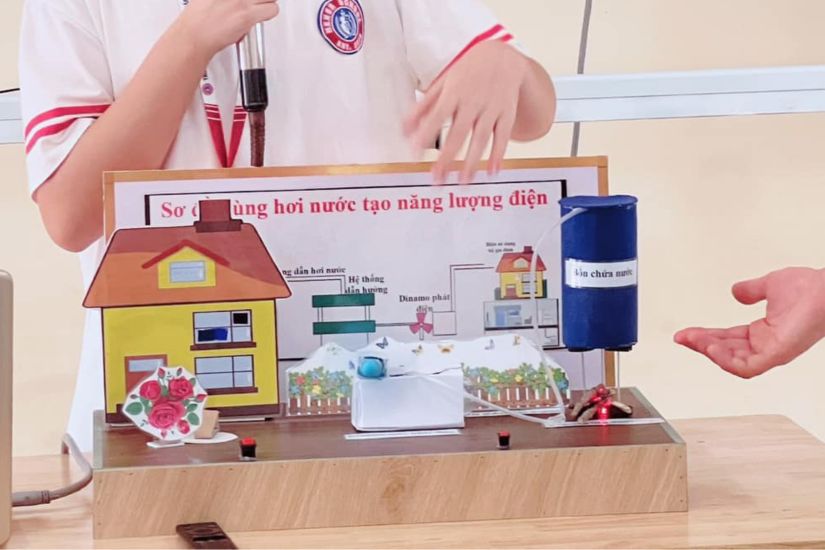 Các ngày hội trưng bày sản phẩm STEM mẫu