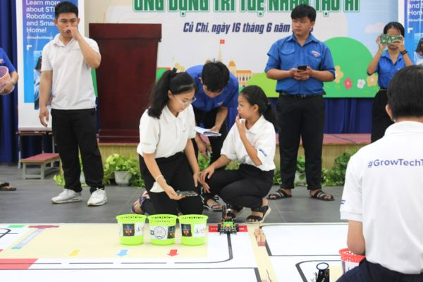 thiết bị STEM phù hợp cho giáo dục - robot Rover