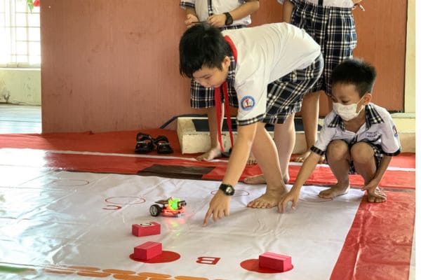 Hình ảnh tập huấn Robotics tại Cần Thơ