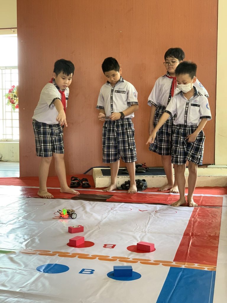 Hình ảnh tập huấn Robotics tại Cần Thơ