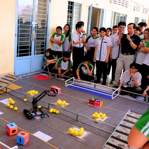 Tập huấn và thi đấu Robocon với robot ORC K3 do OhStem sản xuất tại Cần Thơ