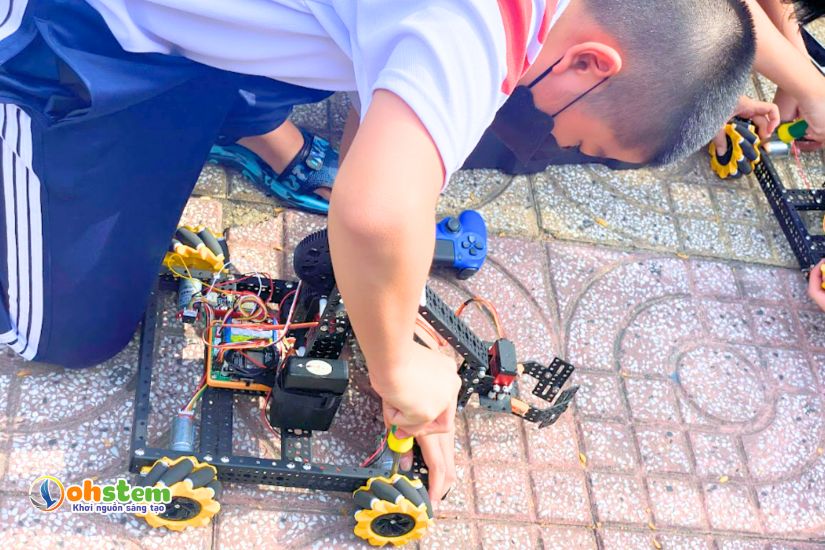 Giải đấu Robotics và gian hàng trải nghiệm tại Ngày hội Giáo dục và Khoa học - Sáng tạo Quận 5