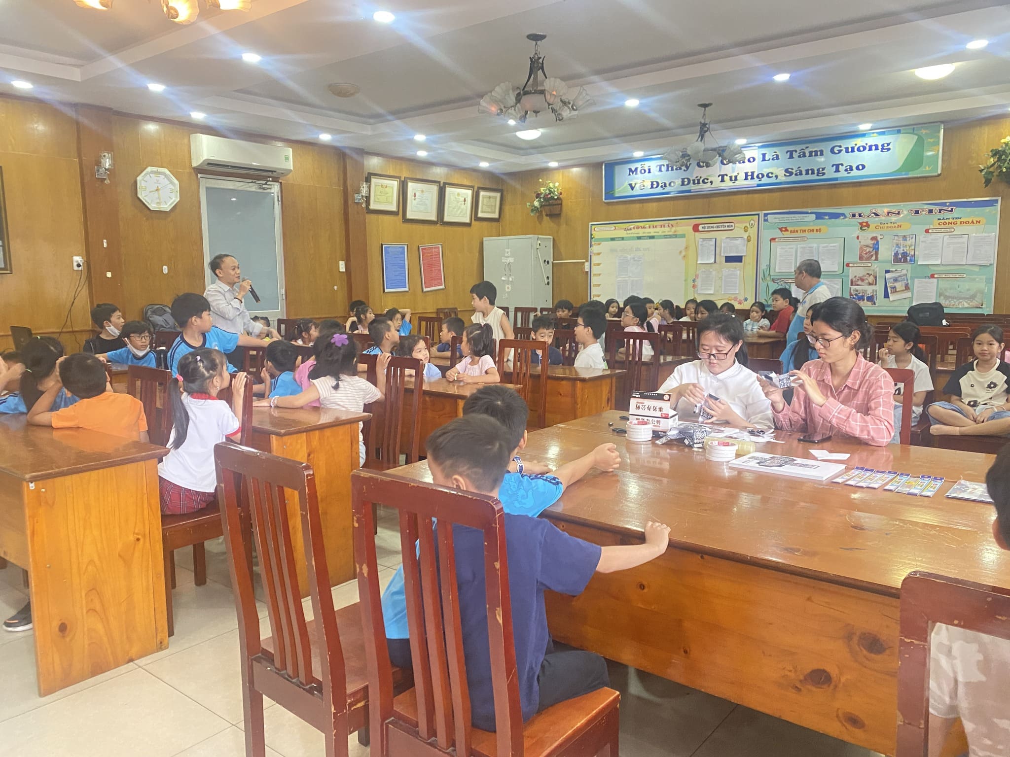 Ngày hội STEM tại trường Tiểu học Hòa Bình, Quận 1, TP. HCM